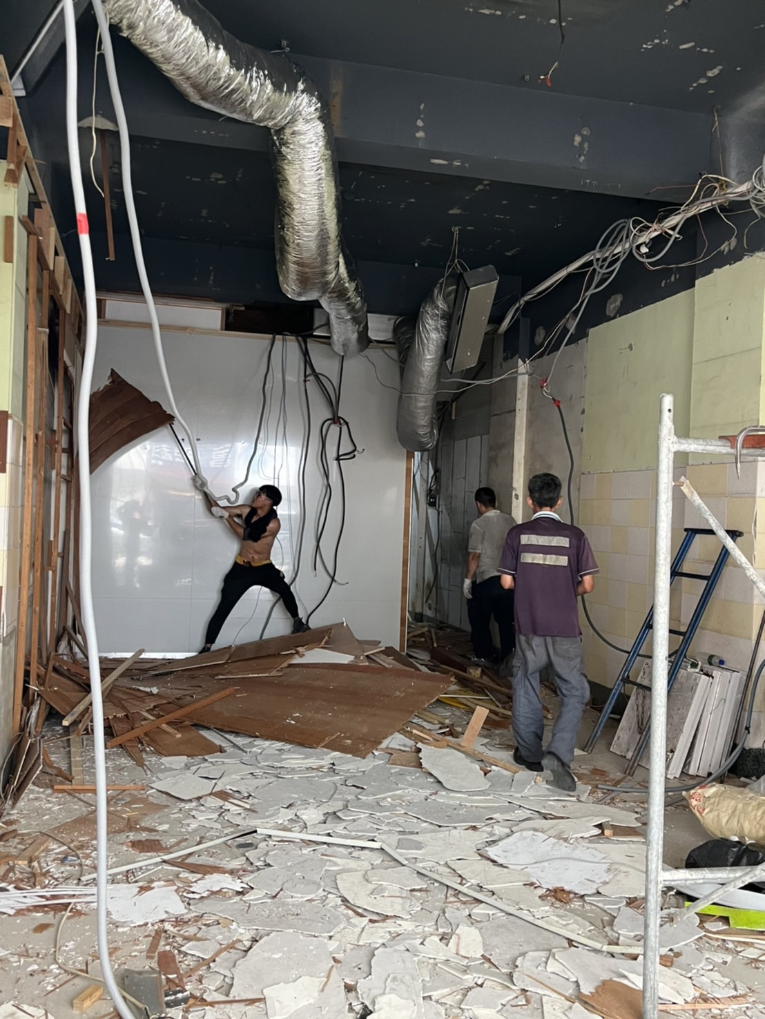 台中豐原區 中正路全室拆除清運